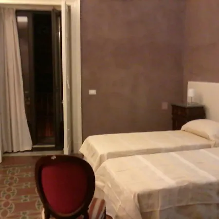 Domoikos Катания